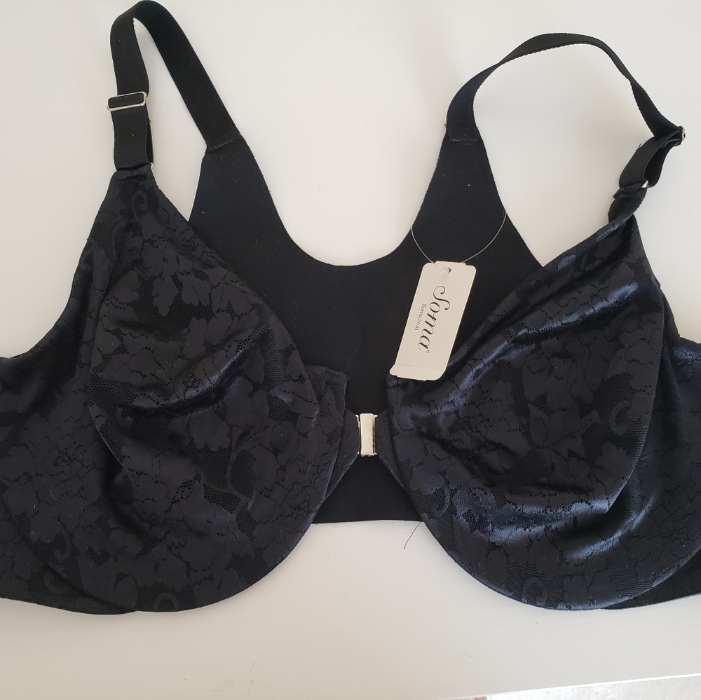 Soma black underwire bra. NWT.